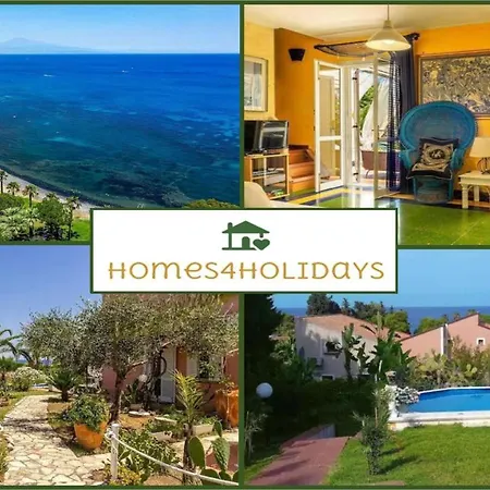 Homes4holidays-bluedream *