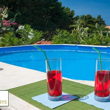 Villa Homes4holidays-bluedream